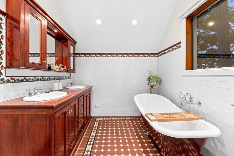 Photo - 92 Douglas Road, Mount Macedon VIC 3441 - Image 22