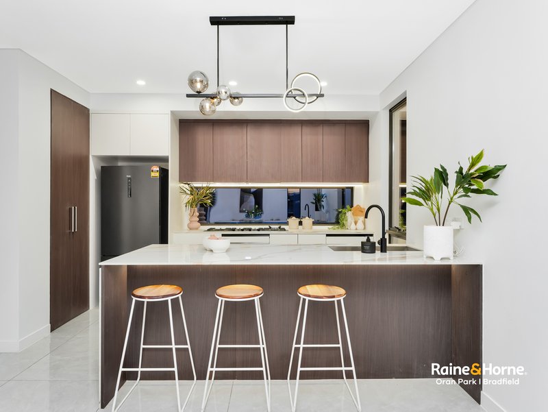 Photo - 92 Eighth Avenue, Austral NSW 2179 - Image 5