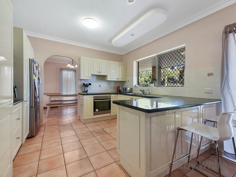 Photo - 92 Enbrook Street, Bracken Ridge QLD 4017 - Image 6