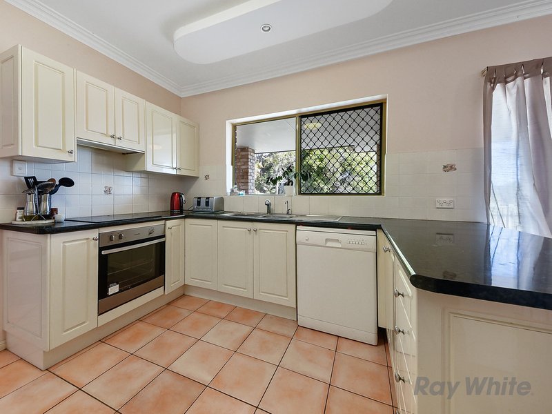 Photo - 92 Enbrook Street, Bracken Ridge QLD 4017 - Image 7