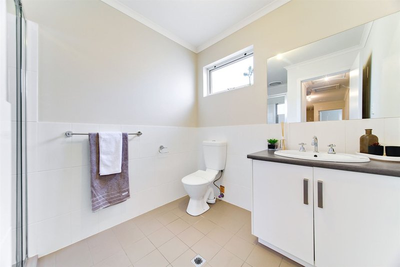 Photo - 9/2 Euston Walk, Mawson Lakes SA 5095 - Image 8