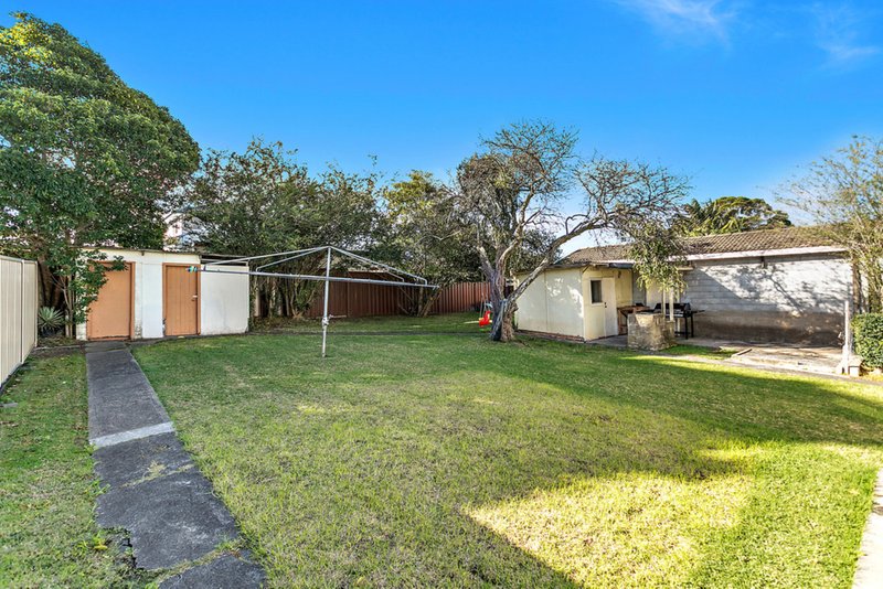 Photo - 92 Fisher Street, Oak Flats NSW 2529 - Image 7