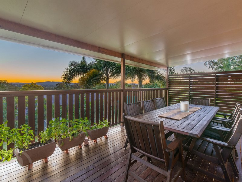 92 Fort Road, Oxley QLD 4075