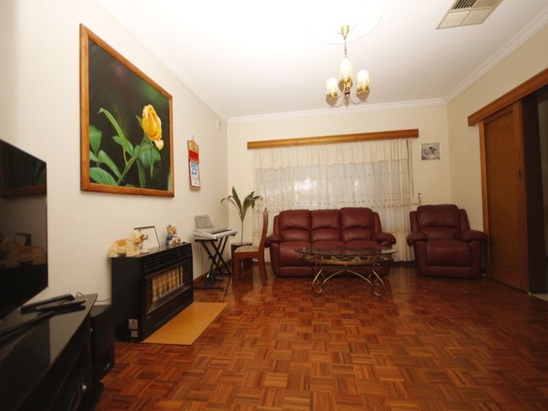 Photo - 92 Gordon Road, Prospect SA 5082 - Image 2