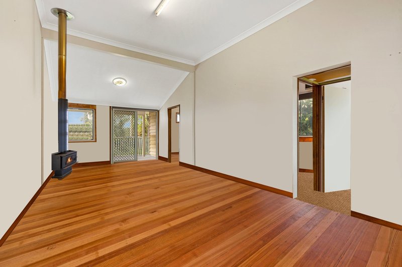 Photo - 92 Grays Road, Gaythorne QLD 4051 - Image 2