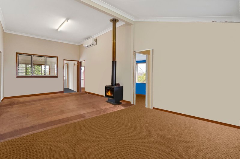 Photo - 92 Grays Road, Gaythorne QLD 4051 - Image 3