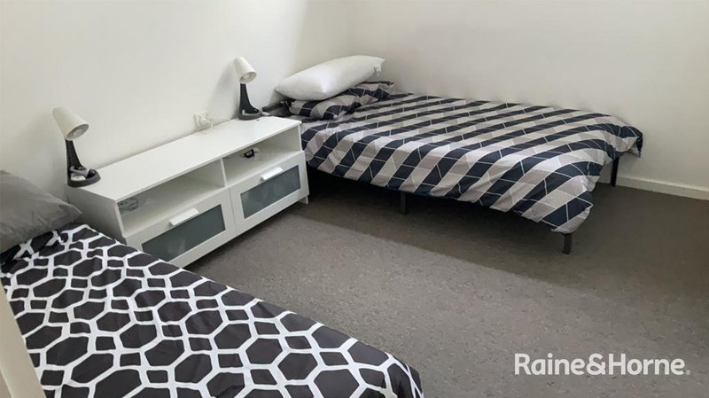 Photo - 9/2 Grey Box Ave , Noarlunga Centre SA 5168 - Image 6