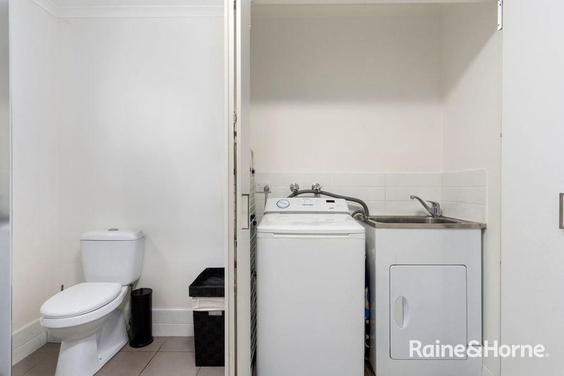 Photo - 9/2 Grey Box Ave , Noarlunga Centre SA 5168 - Image 8