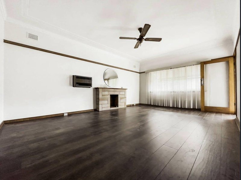 Photo - 92 Hurstville Road, Hurstville Grove NSW 2220 - Image 4