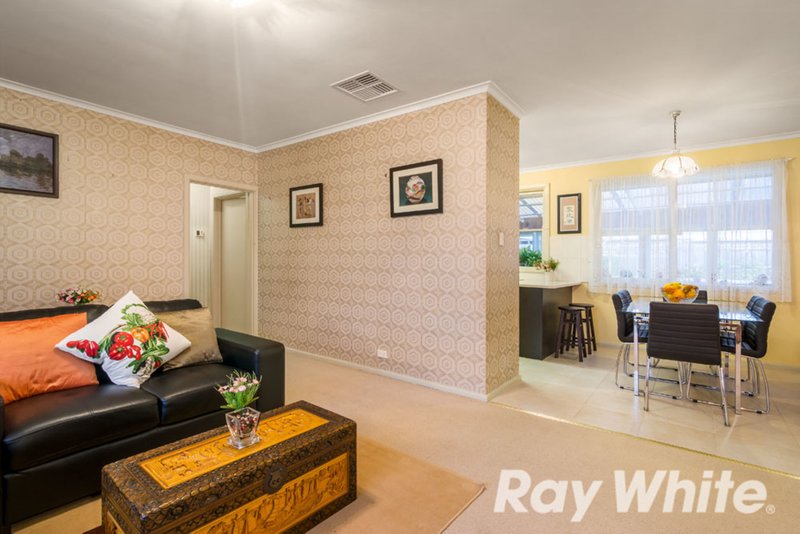 Photo - 92 Husband Road, Forest Hill VIC 3131 - Image 4