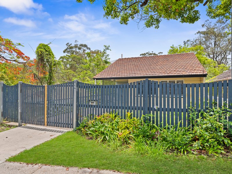 Photo - 92 Ironside Street, St Lucia QLD 4067 - Image 2