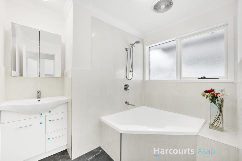 Photo - 92 Loch Road, Dandenong North VIC 3175 - Image 10