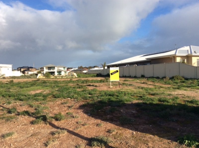 92 (lot 365) Stately Way, Wallaroo SA 5556