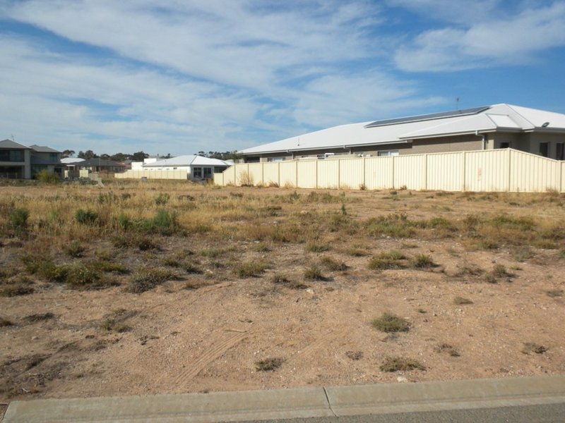 Photo - 92 (lot 365) Stately Way, Wallaroo SA 5556 - Image 11