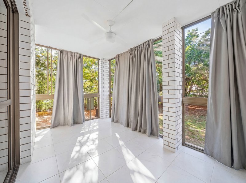 Photo - 92 Maine Road, Clontarf QLD 4019 - Image 8