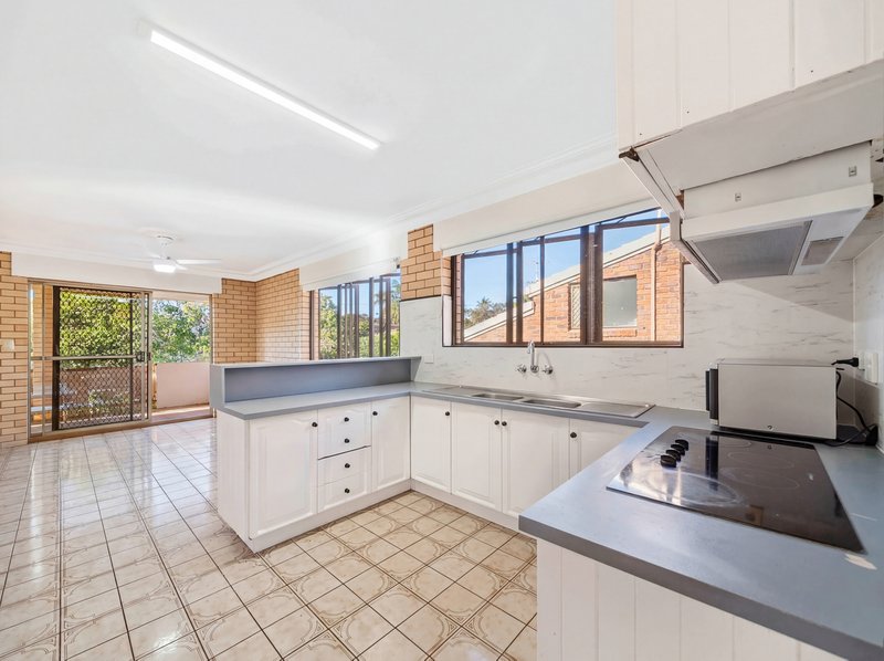 Photo - 92 Maine Road, Clontarf QLD 4019 - Image 11