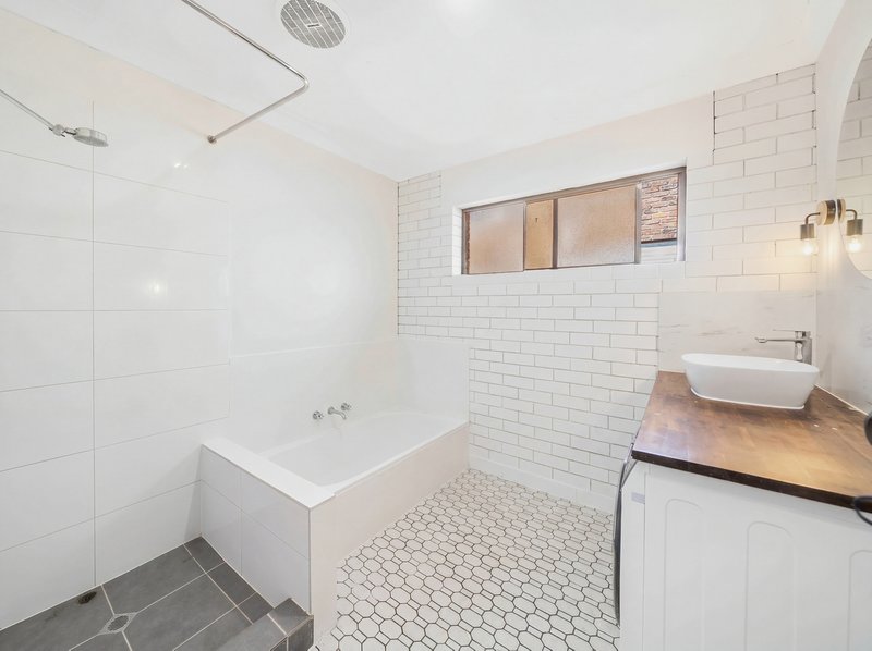 Photo - 92 Maine Road, Clontarf QLD 4019 - Image 17