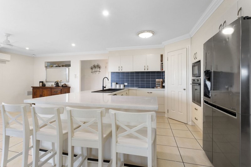 Photo - 92 Mariner Boulevard, Deception Bay QLD 4508 - Image 16