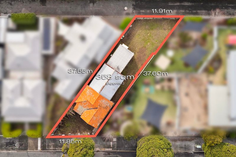 Photo - 92 Melbourne Road, Williamstown VIC 3016 - Image 2