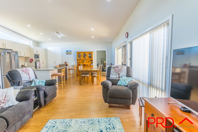 Photo - 92 Mitchell Street, Tamworth NSW 2340 - Image 6