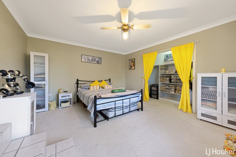 Photo - 92 Norris Street, Koongal QLD 4701 - Image 13