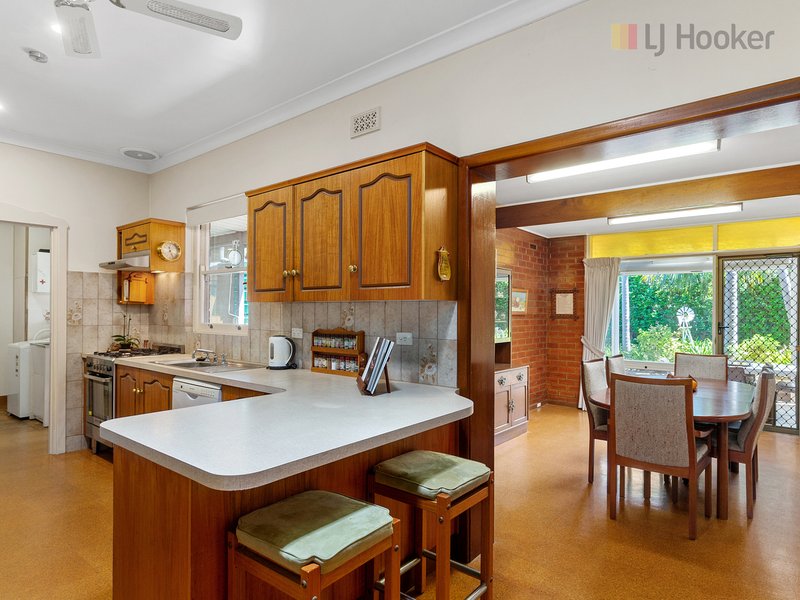 Photo - 92 Oaklands Road, Glengowrie SA 5044 - Image 6