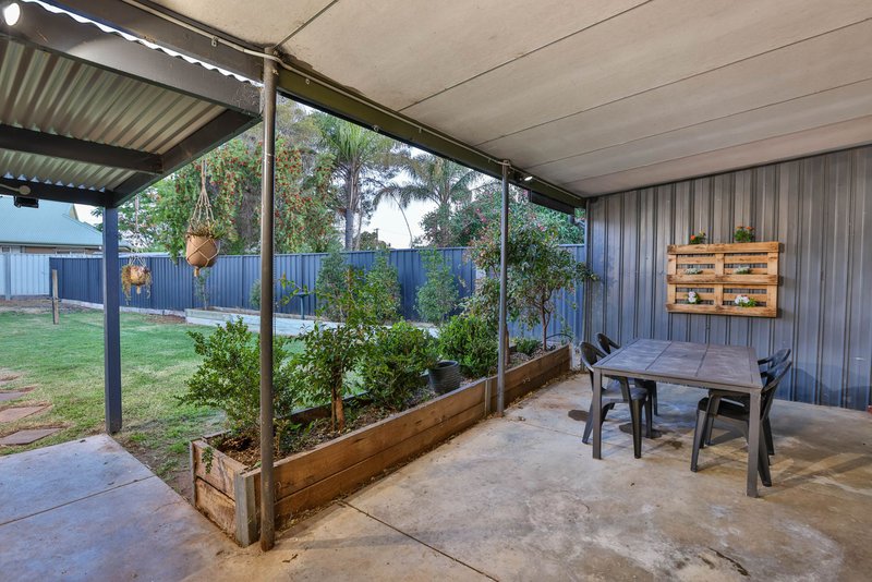 Photo - 92 Ontario Avenue, Mildura VIC 3500 - Image 12