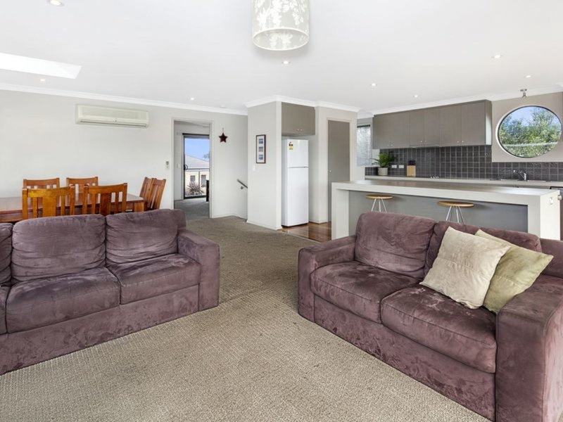 Photo - 92 Pearl Bay Passage, St Leonards VIC 3223 - Image 7