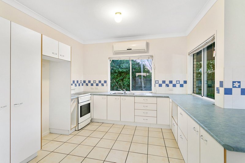 Photo - 92 Phillip Parade, Deception Bay QLD 4508 - Image 5