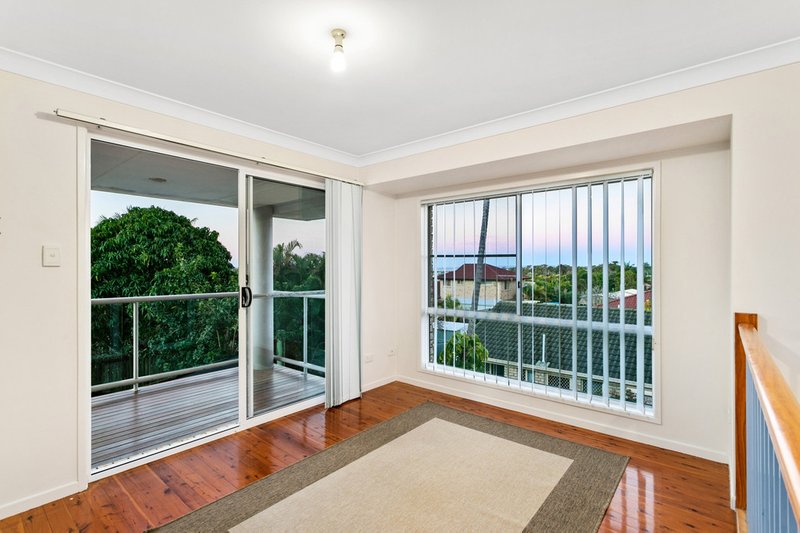 Photo - 92 Phillip Parade, Deception Bay QLD 4508 - Image 7