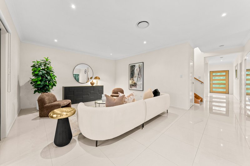 Photo - 92 Pioneer Drive, Kuraby QLD 4112 - Image 3