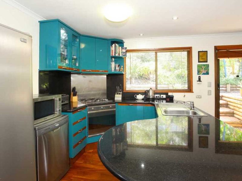 Photo - 92 Plateau Cres , Carrara QLD 4211 - Image 11