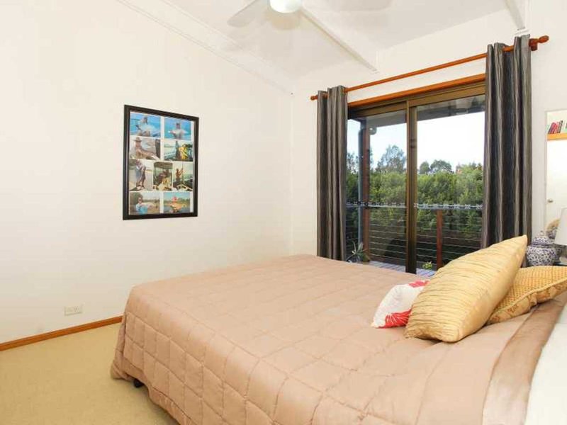 Photo - 92 Plateau Cres , Carrara QLD 4211 - Image 14