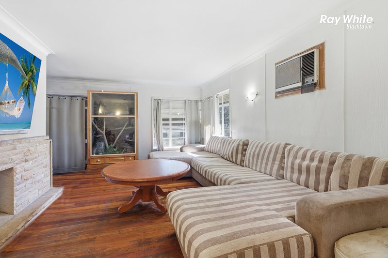 Photo - 92 Power Street, Doonside NSW 2767 - Image 3