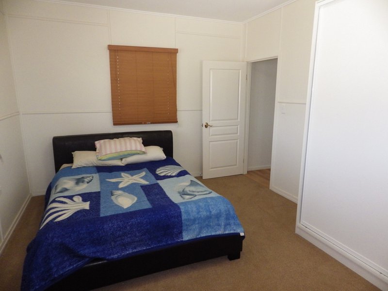 Photo - 92 Robert Street, Surat QLD 4417 - Image 12