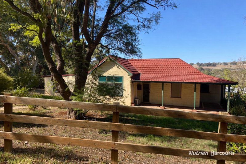 Photo - 92 Robinson Street, Gingin WA 6503 - Image 6