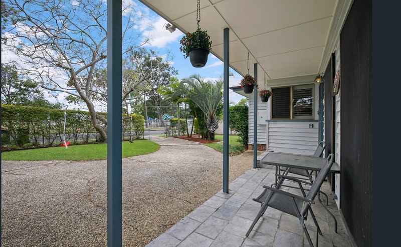 Photo - 92 Roscommon Road, Boondall QLD 4034 - Image 6