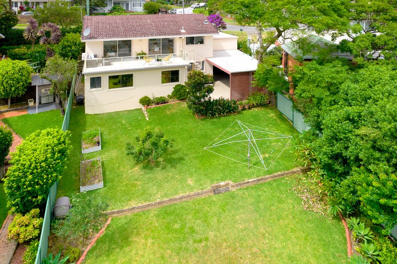 Photo - 92 Rose Avenue, Wheeler Heights NSW 2097 - Image 8