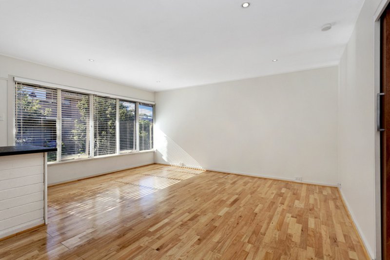 Photo - 9/2 Seaview Avenue, Newport NSW 2106 - Image 3