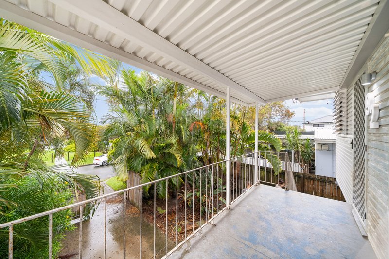 Photo - 92 Sportsground Street, Redcliffe QLD 4020 - Image 9