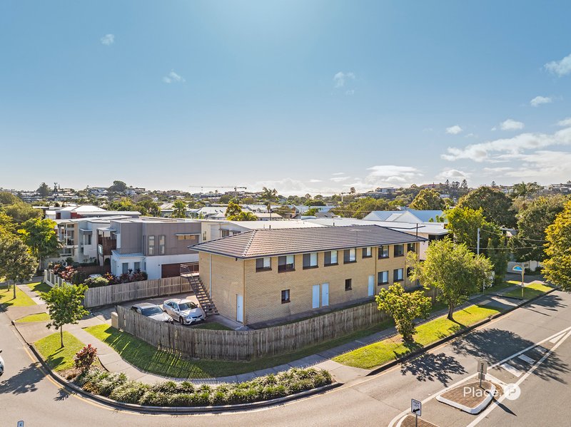 Photo - 92 Stuart Street, Bulimba QLD 4171 - Image 1