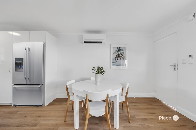 Photo - 92 Stuart Street, Bulimba QLD 4171 - Image 8