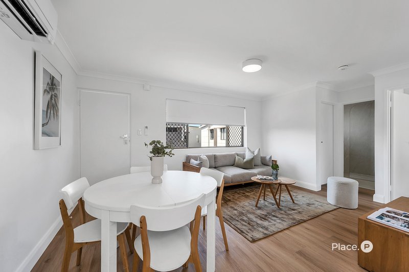 Photo - 92 Stuart Street, Bulimba QLD 4171 - Image 9