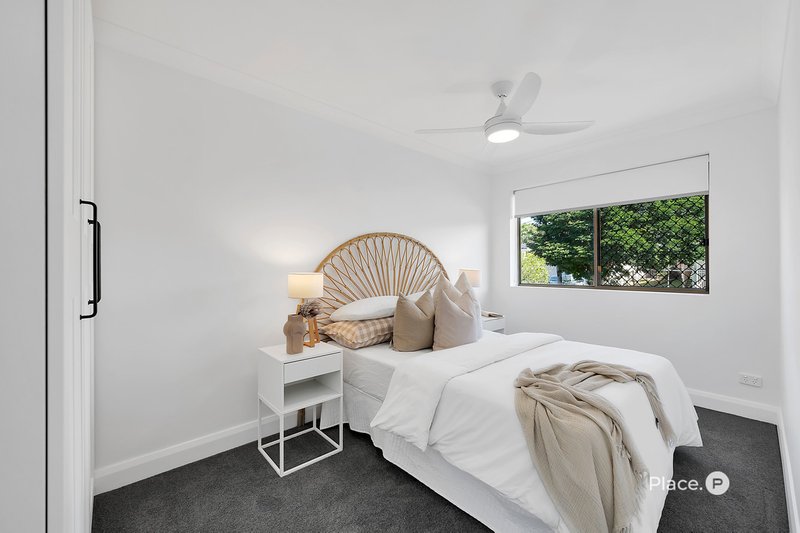 Photo - 92 Stuart Street, Bulimba QLD 4171 - Image 12