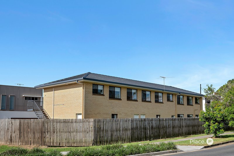 Photo - 92 Stuart Street, Bulimba QLD 4171 - Image 17