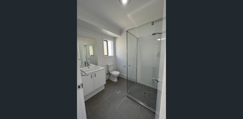 Photo - 92 Sunrise Street, Ripley QLD 4306 - Image 6