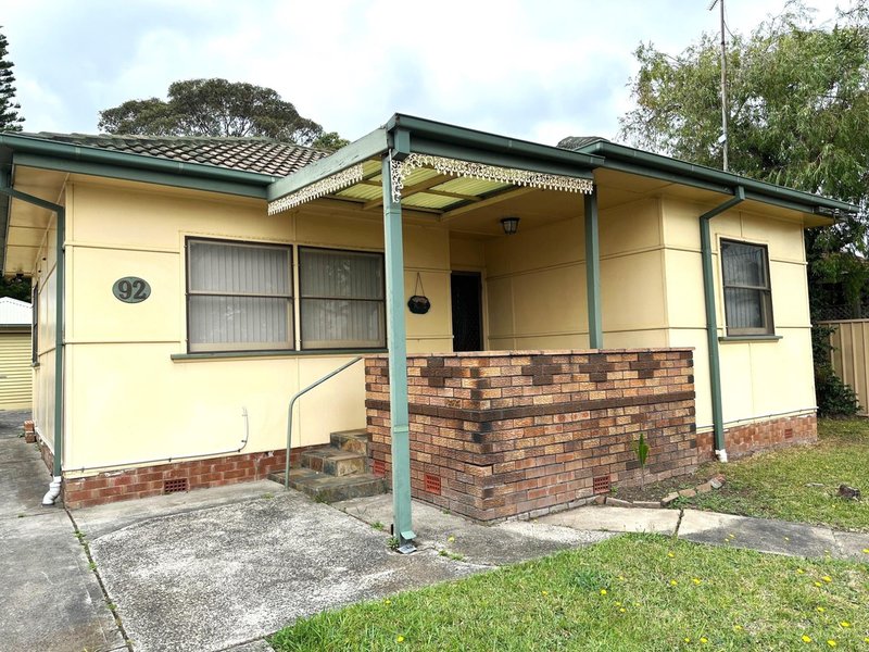 92 The Boulevarde , Oak Flats NSW 2529