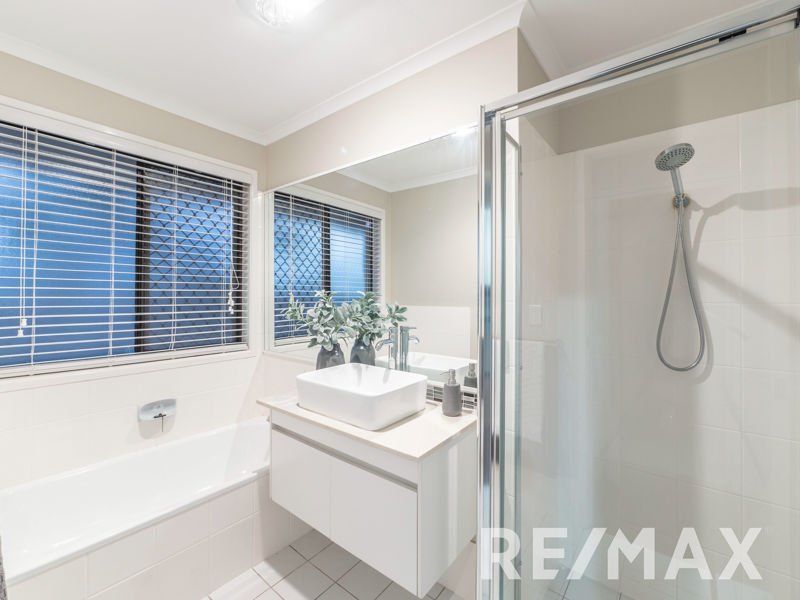 Photo - 92 Thiess Drive, Albany Creek QLD 4035 - Image 14