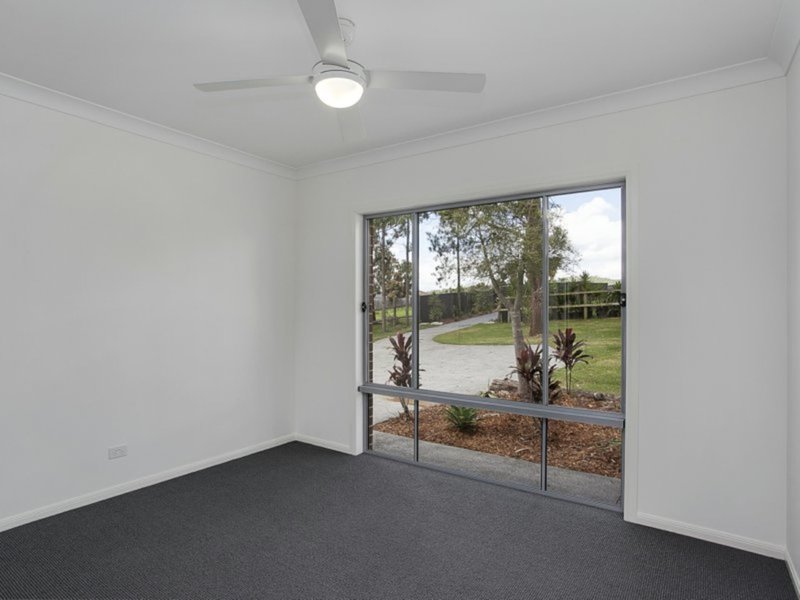 Photo - 92 Wallandra Road, Tallai QLD 4213 - Image 12