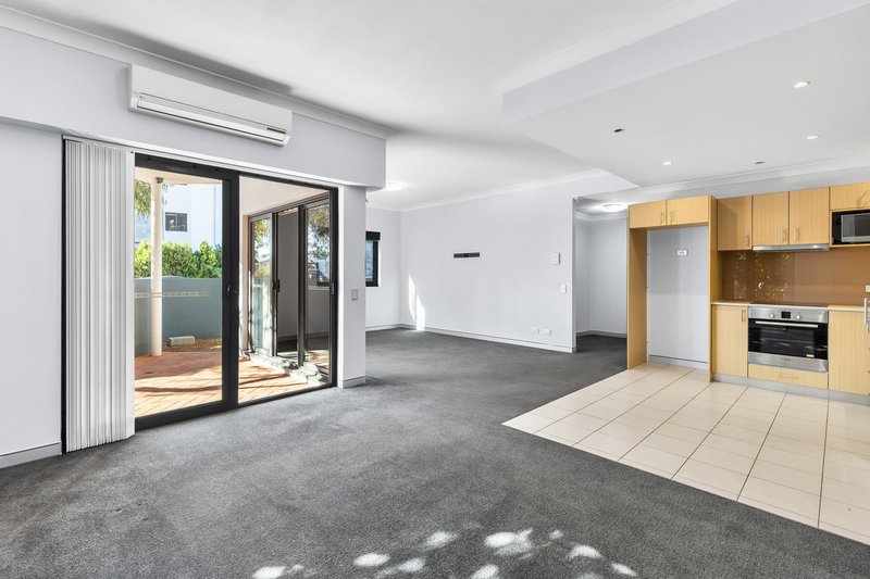 Photo - 9/2 Walsh Loop, Joondalup WA 6027 - Image 5